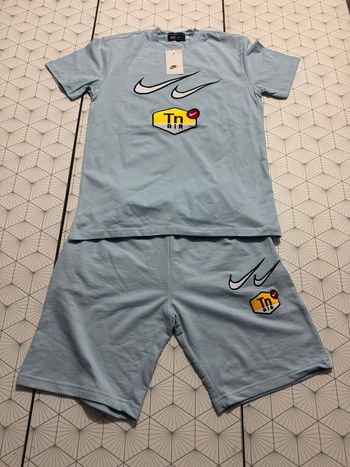 Ensemble Nike x tn taille  M 