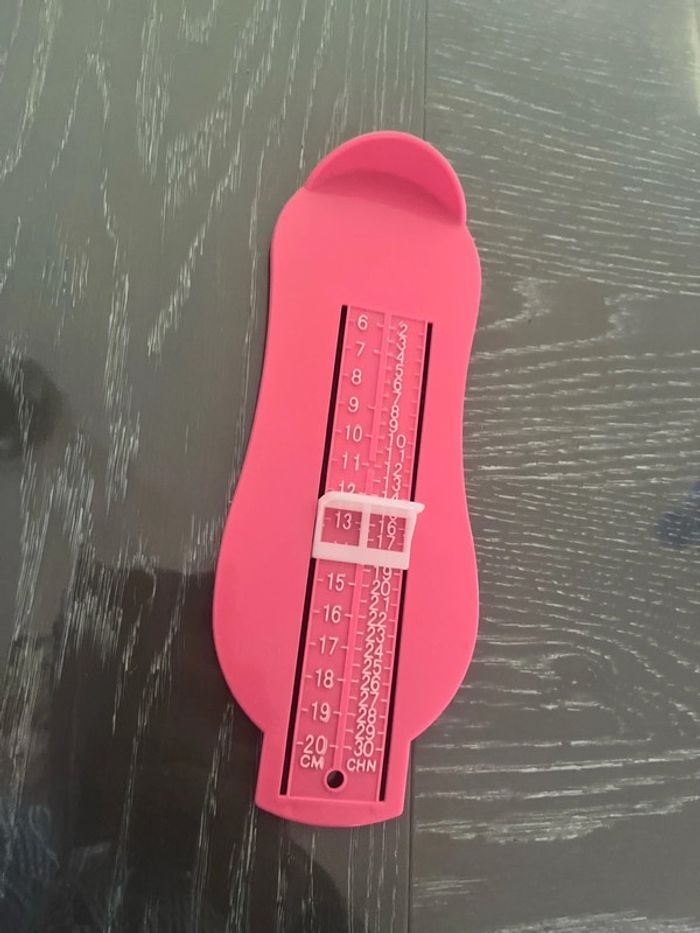 Mesure taille pieds enfants 0 à taille 30 ! - photo numéro 2