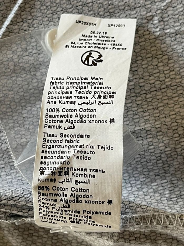 Chemise ikks taille 8 ans neuves - photo numéro 19