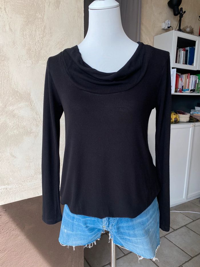 Pull noir léger col bénitié 38/40 - photo numéro 2