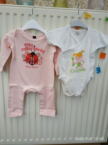 🌸 Barboteuse rose+bodie blanc MC 6-12 mois "Vinta Quatre"