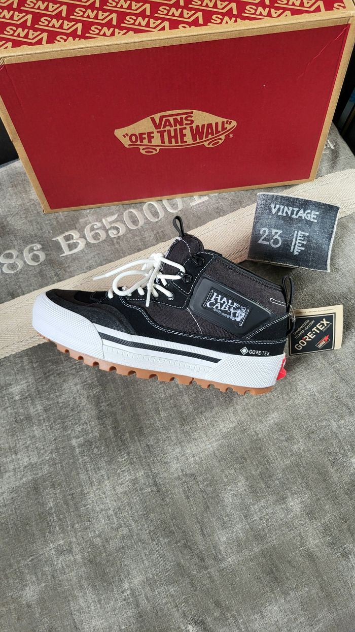 Vans MTE Half Cab Gore-Tex Black White - Unisex - Size : 39 🌈🌈 - photo numéro 2