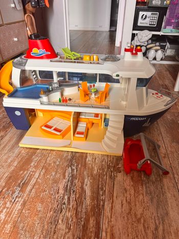 Playmobil bateau de croisière 6978 et ses accessoires 