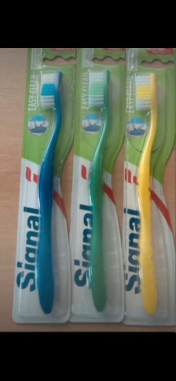 1 lot de 3 brosse à dent signal neuf 
