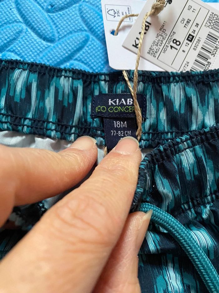 Short de bain Kiabi Taille 18 M - photo numéro 3