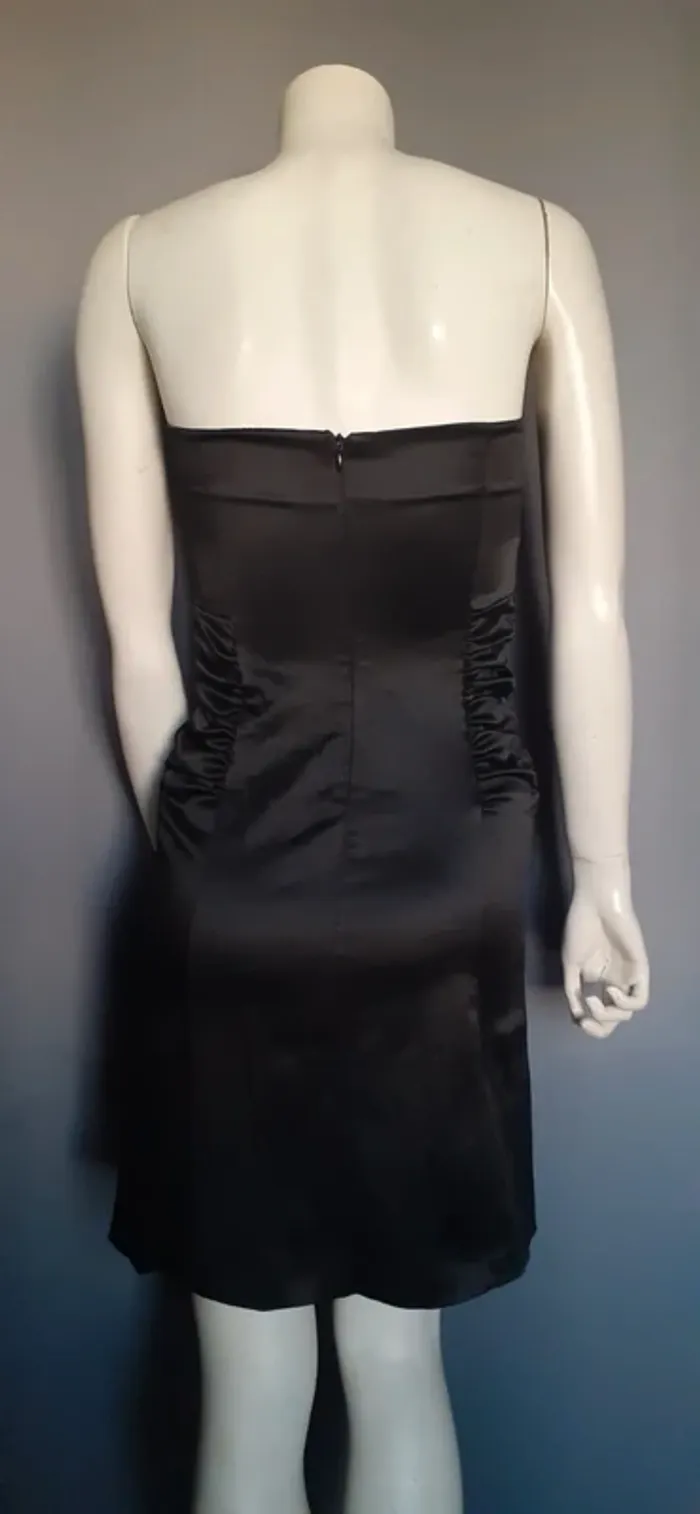Jolie robe de cocktail. - photo numéro 5