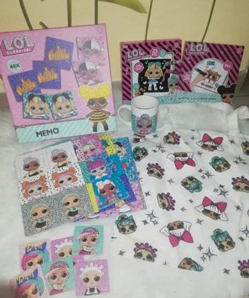 Lot poupées LOL