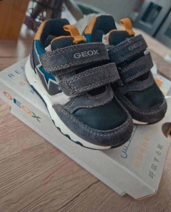 Chaussure geox 21 neuf - photo numéro 2