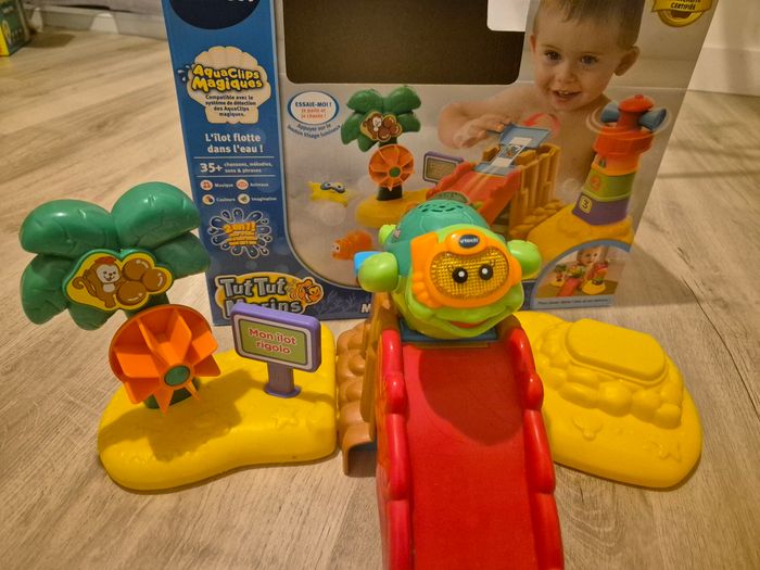 Jeux de bain / Vetch - photo numéro 2