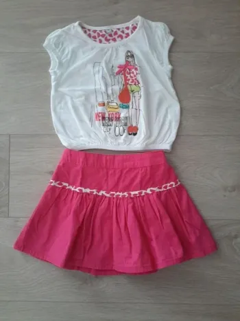 Ensemble tee shirt blanc jupe rose 3 ans