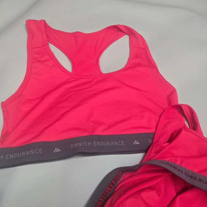 Lot de 2 Brassière de sport neuve - photo numéro 3