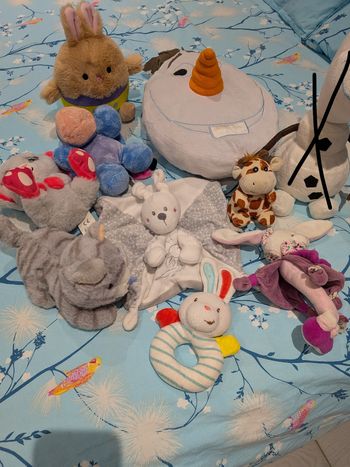 Lot doudous, peluches 