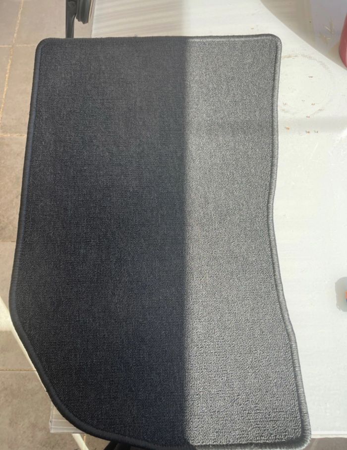 Lot 5 tapis Captur neuf - photo numéro 2