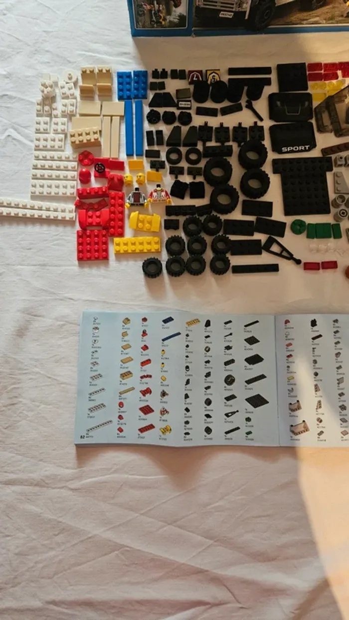 LEGO City 60148- 4×4 avec 2 quads + remorque ( boite & notices) - photo numéro 6