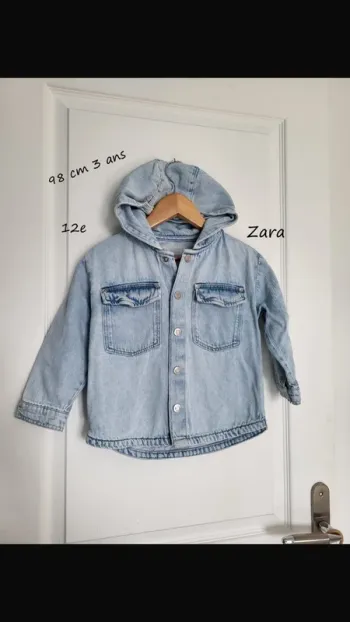 Surchemise jean capuche zara 3 ans