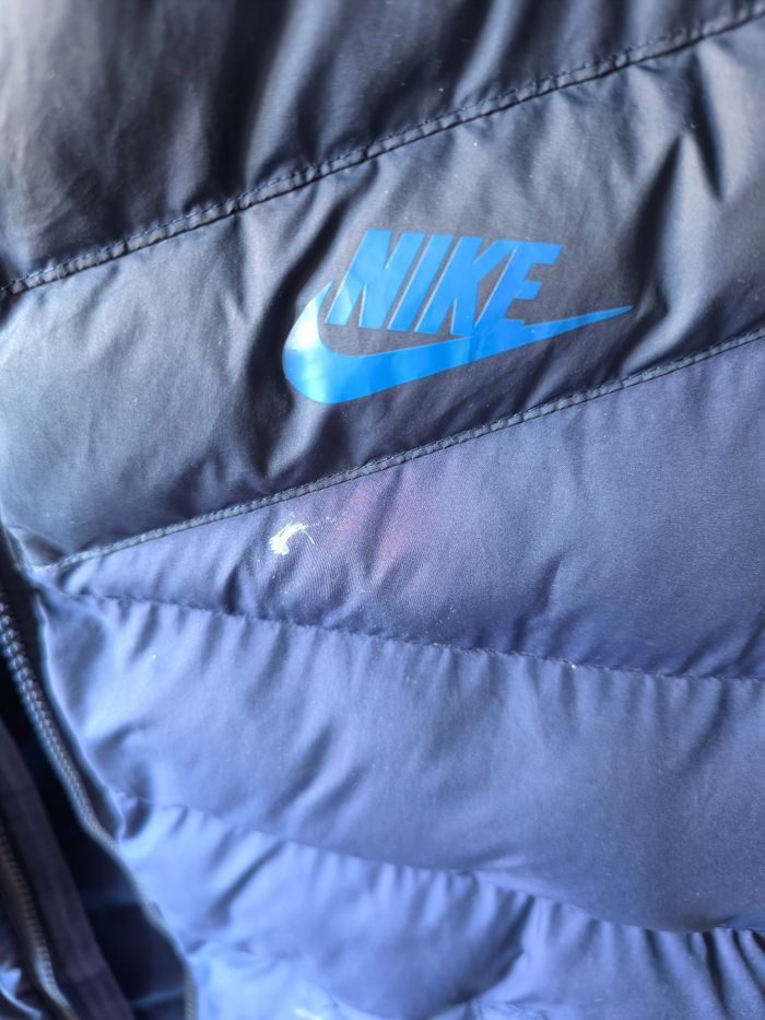 Doudoune Nike taille L enfant 12-13 ans - photo numéro 2