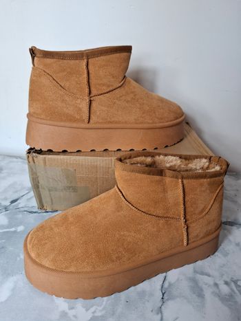 Bottes mi haute fourrées camel femme taille 40