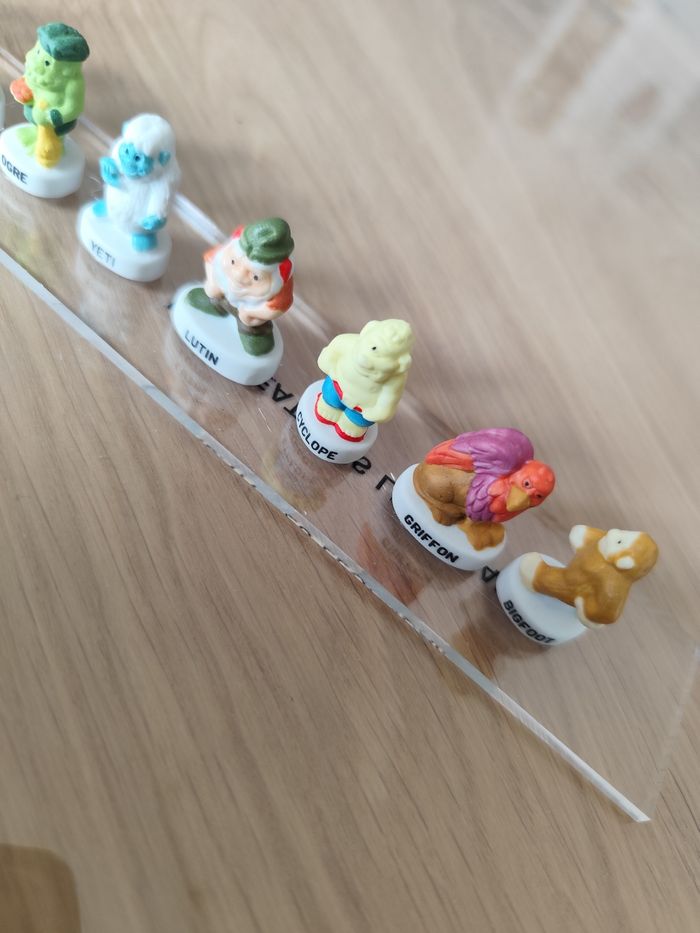 Lot de 10 figurines en céramique " les créatures légendaires" - photo numéro 3