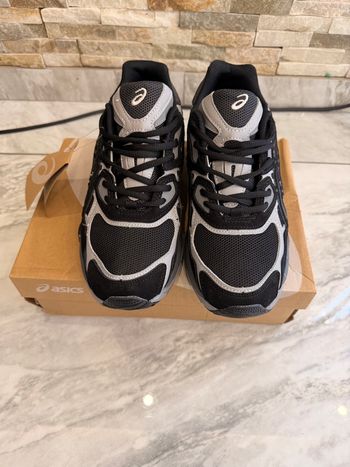 Asics NYC Noirs