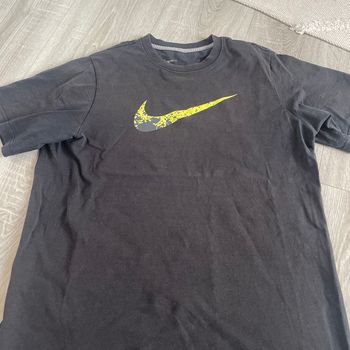 t-shirt nike