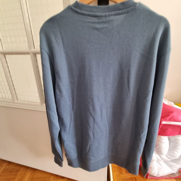 Sweat bleu - photo numéro 2