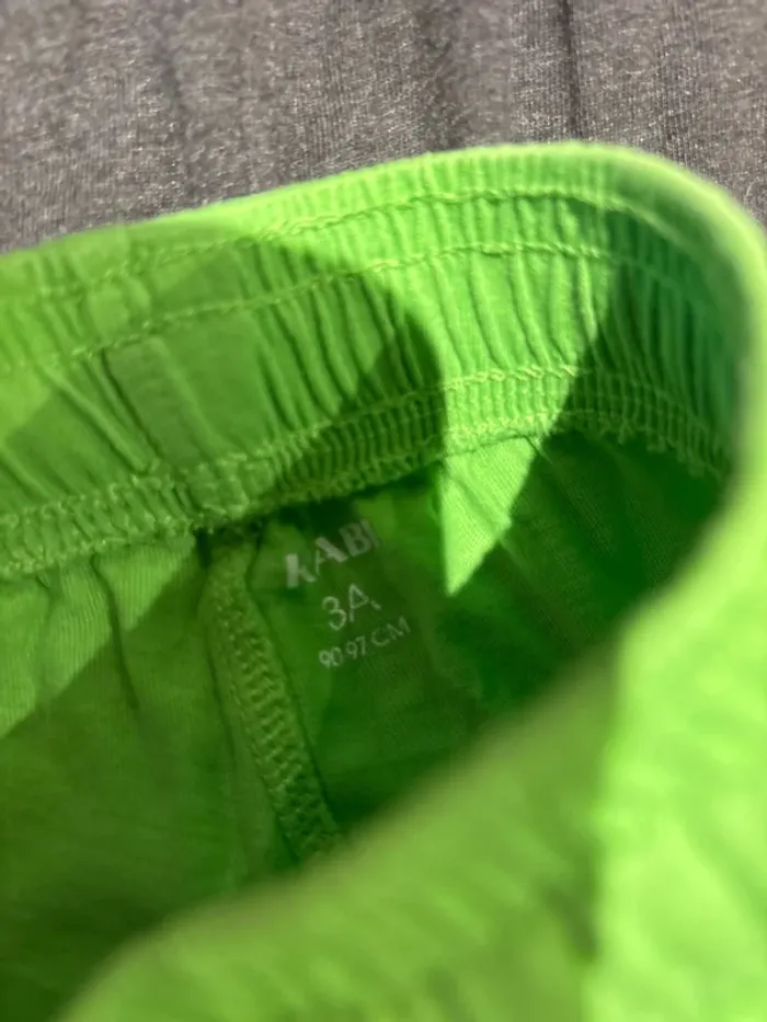 Short vert et gris - photo numéro 3