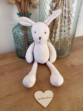 Pantin lapin rose satisfaisant 