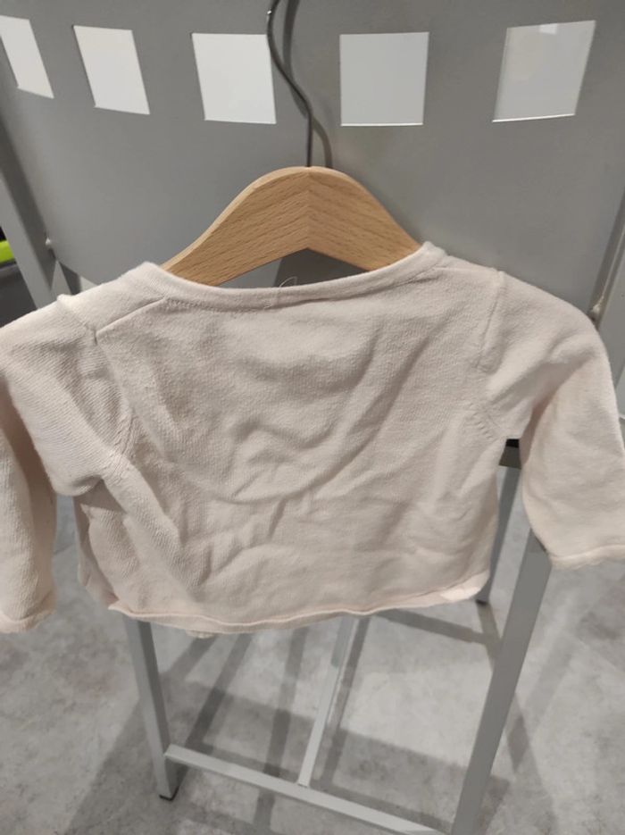 Gilet rose 6 mois - photo numéro 5