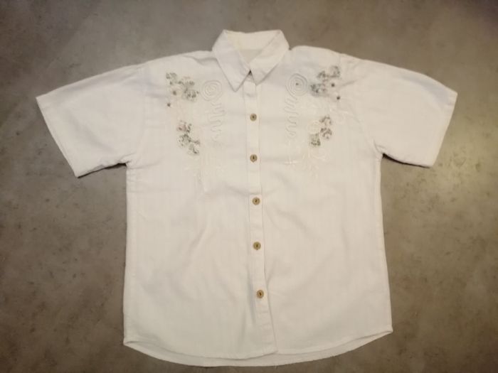 chemisier manches courtes épais blanc cassé brodé taille 38-40 belle qualité - photo numéro 2