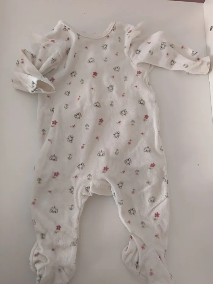 Lot 3 pyjamas 1 piece. 12 mois fille - photo numéro 4