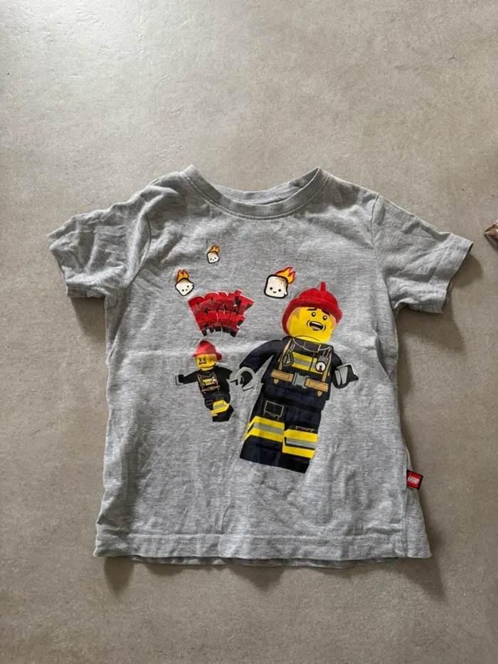 TEE shirt lego 4 ans
