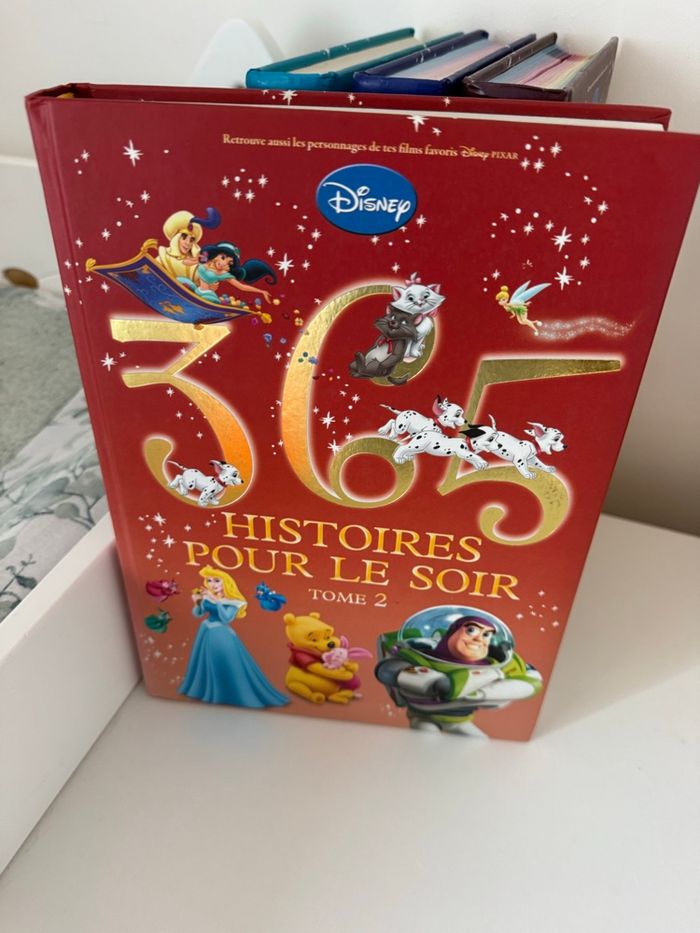 📚 Lot complet Disney – 365 Histoires pour le soir – Tomes 1 à 4 🌙 - photo numéro 2