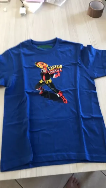 Teeshirt 12 ans neuf
