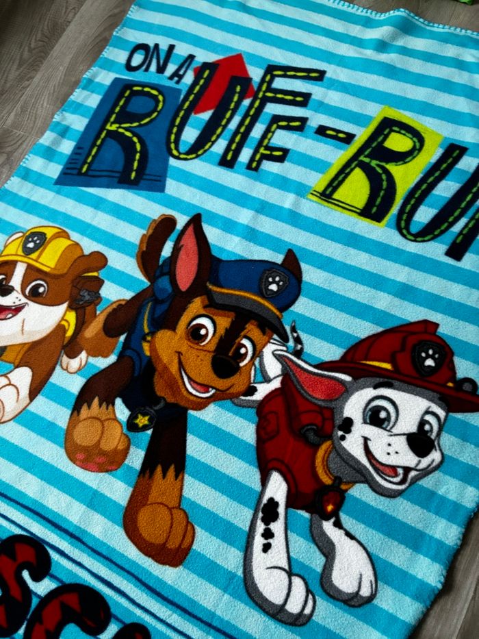 Lot plaid Pat Patrouille + coussin déhoussable - photo numéro 3