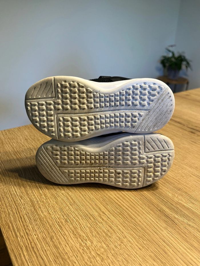 Basket, chaussure, basket à scratch, puma, garçon taille 22 - photo numéro 6