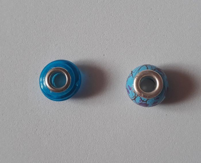 Charms perles bleu - photo numéro 3