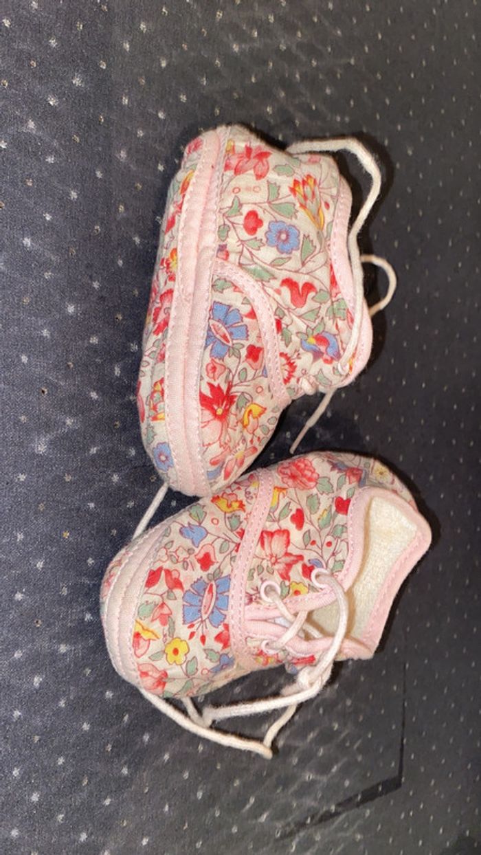 0/6 mois Chaussons liberty souple intérieur éponge.