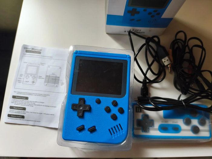 Console de jeu rétro comme neuve - photo numéro 3