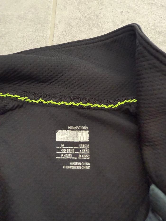Polo de sport Nike Dri-fit homme noir logo brodé blanc taille M parfait état - photo numéro 4