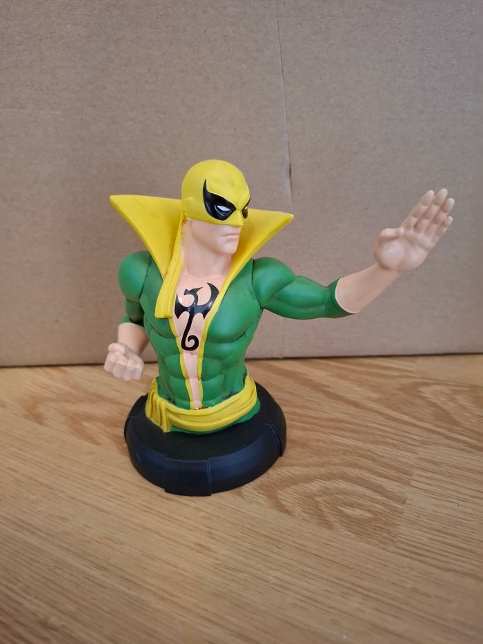 Buste Iron Fist - photo numéro 2