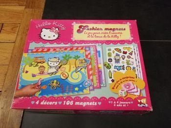 Jeu Hello Kitty Fashion Magnets