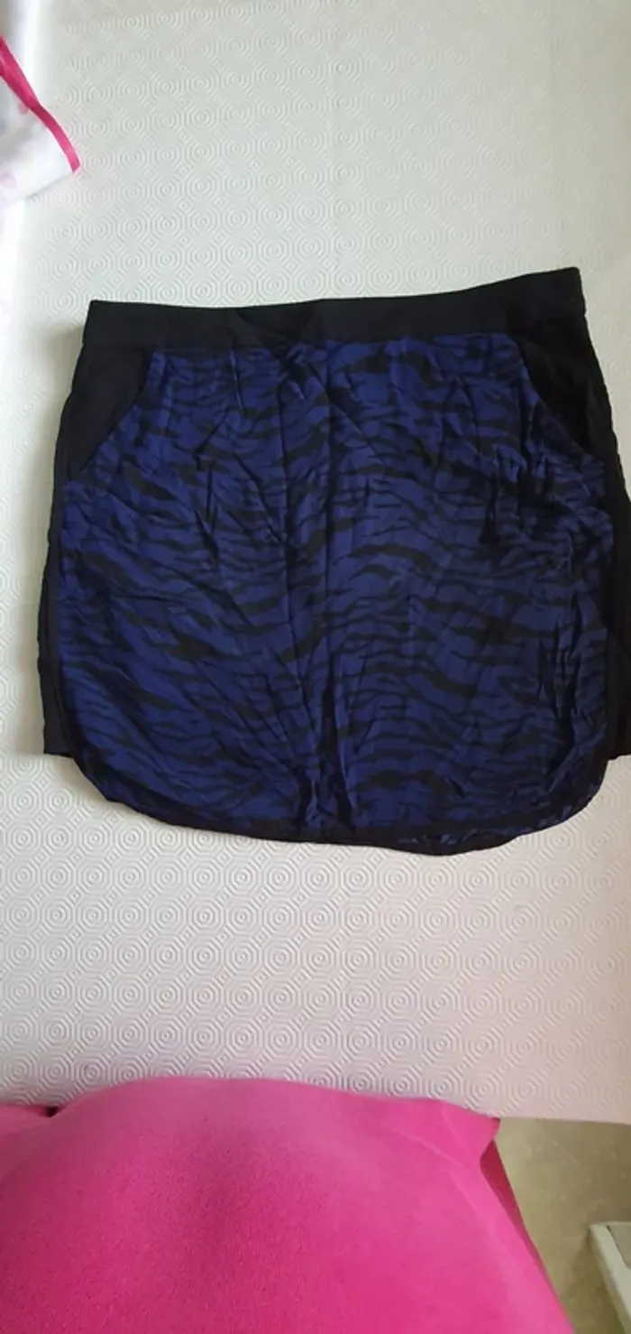 Naf Naf - Petite jupette à poches zebree noir et bleu - photo numéro 3