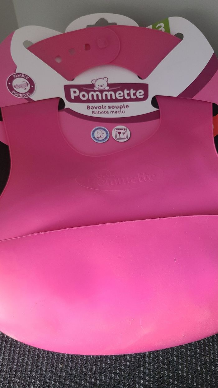 Bavoir souple rose pommette - photo numéro 1