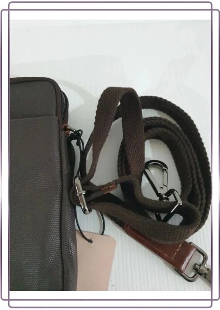 Pochette à bandoulière Bugatti marron, neuve avec étiquette - photo numéro 9