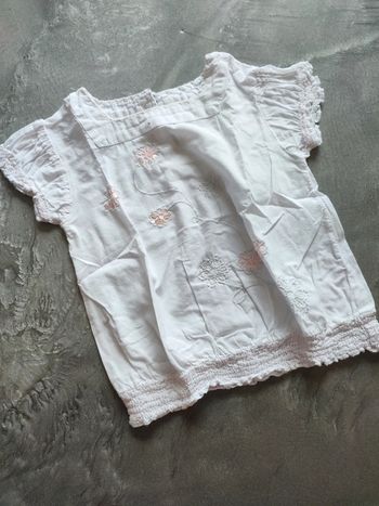 Joli t-shirt / blouse fille 2 ans