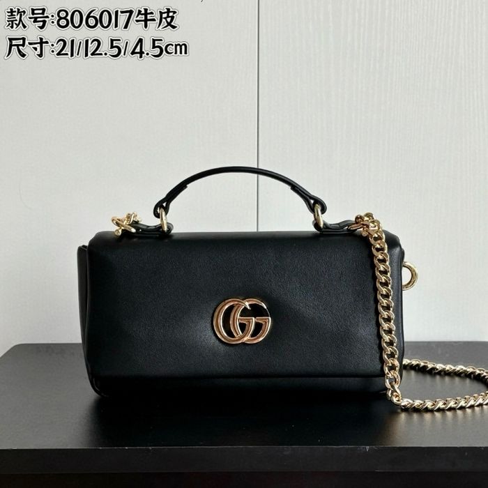 Gucci  806017