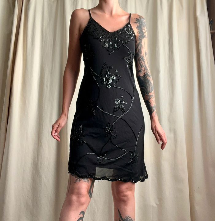 Robe midi perles sequins Goth Coquette vintage 90s - Taille M/L - photo numéro 4