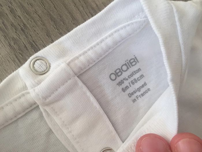6 mois 2 t shirts - photo numéro 3