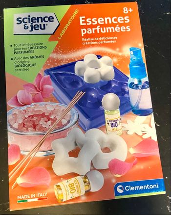Activité essence parfumé neuf juste ouvert Clementoni