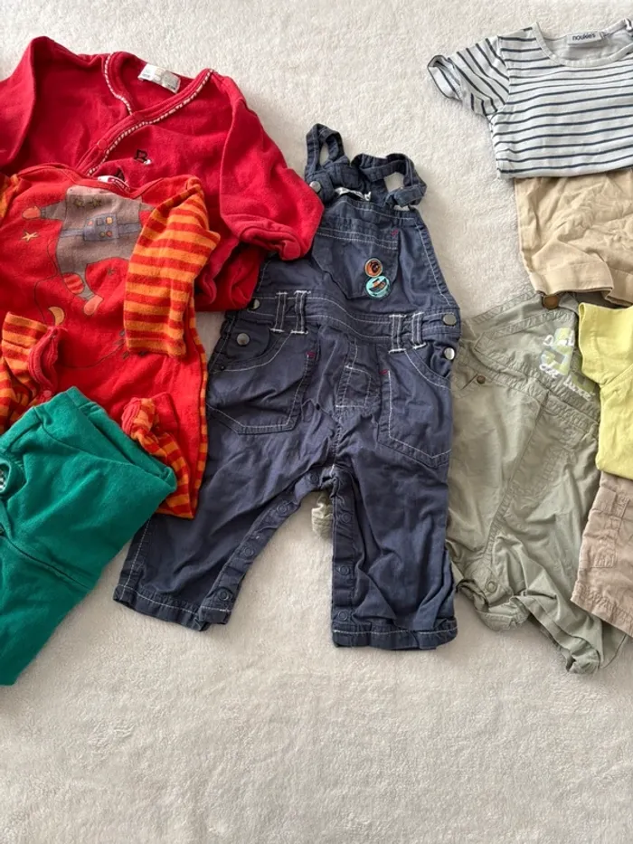 Lot de 10 vêtements bébé garçon Taille 6 mois - photo numéro 6